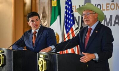 Ken Salazar y Samuel García